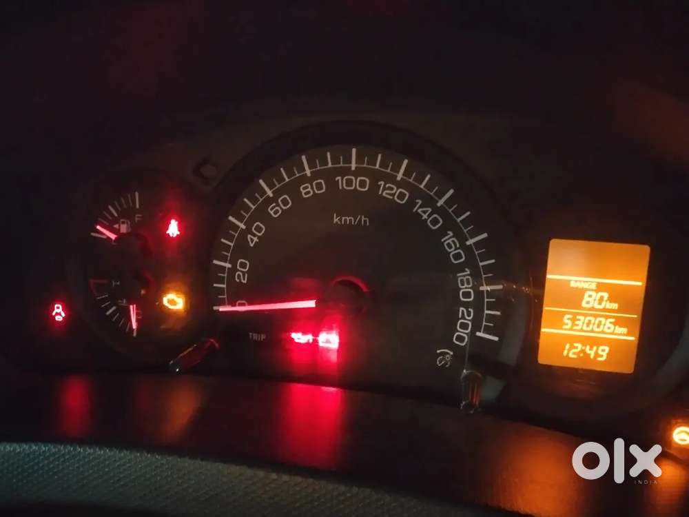 Maruti Suzuki Swift Lxi 2014
