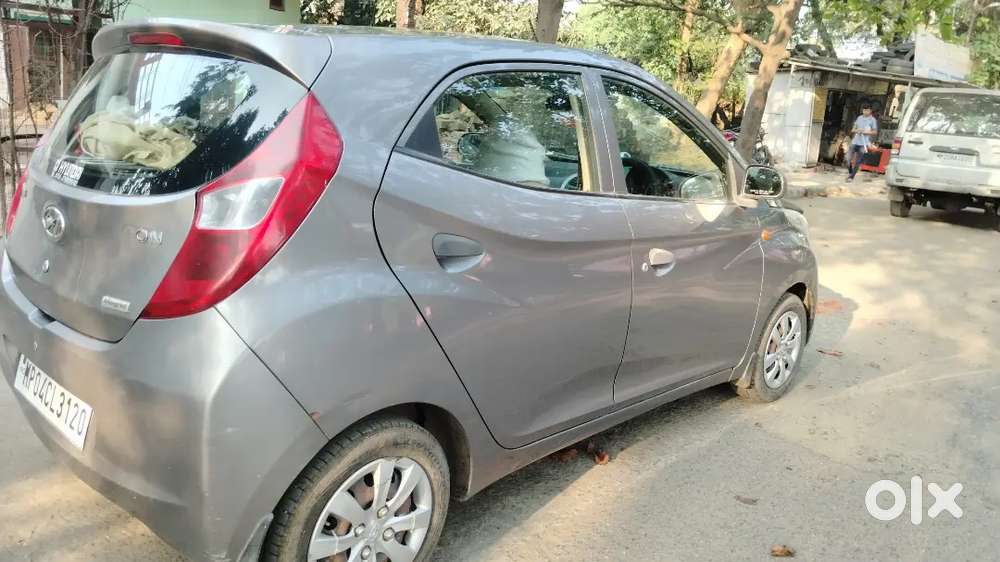 Hyundai Eon Magna 2013
