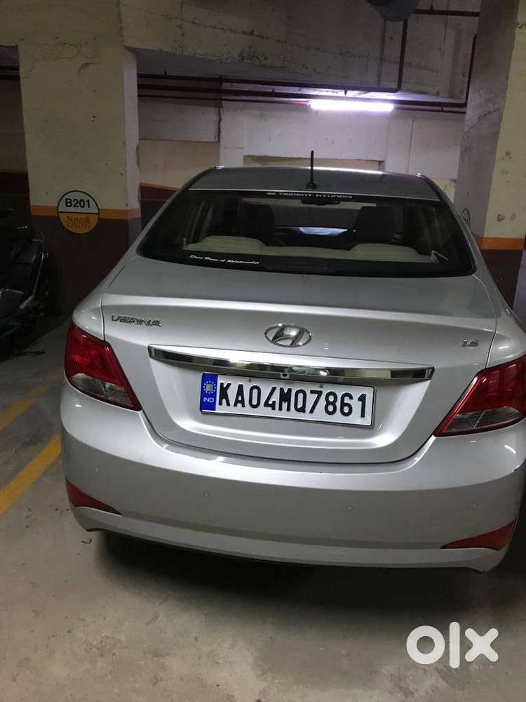 Hyundai Verna 2015 Petrol 90000 Km Driven