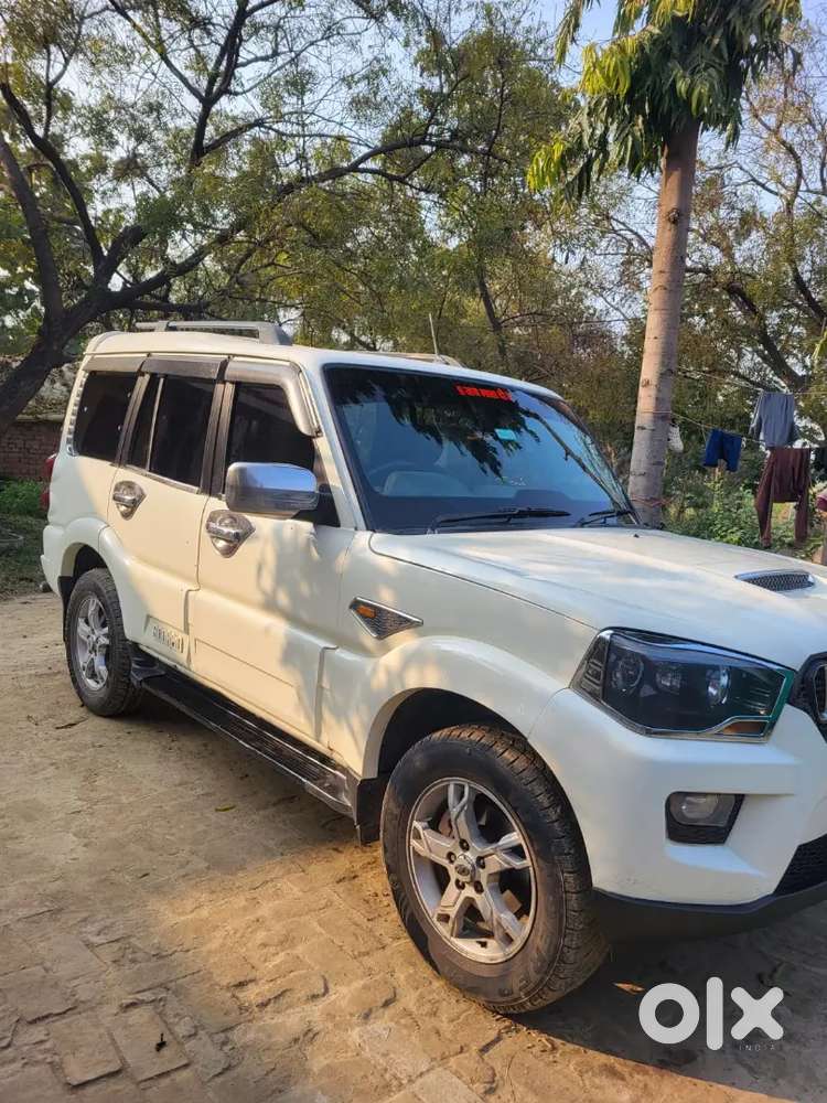 Mahindra Scorpio 2015 Diesel 105000 Km Driven Full Original Captonshit