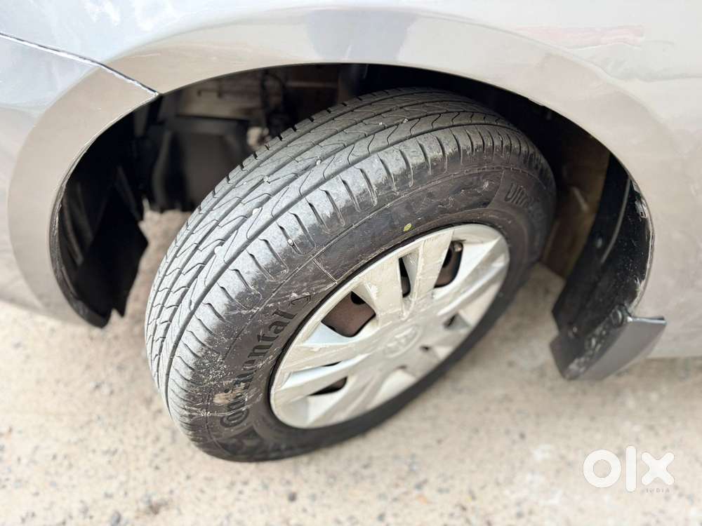 Maruti Suzuki Swift Dzire 1.2 Vxi Bsiv, 2014, Petrol