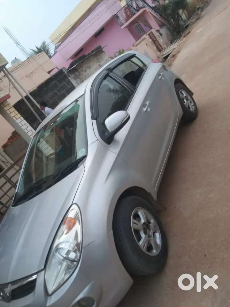 Hyundai New I20 2012 Diesel 120000 Km Driven