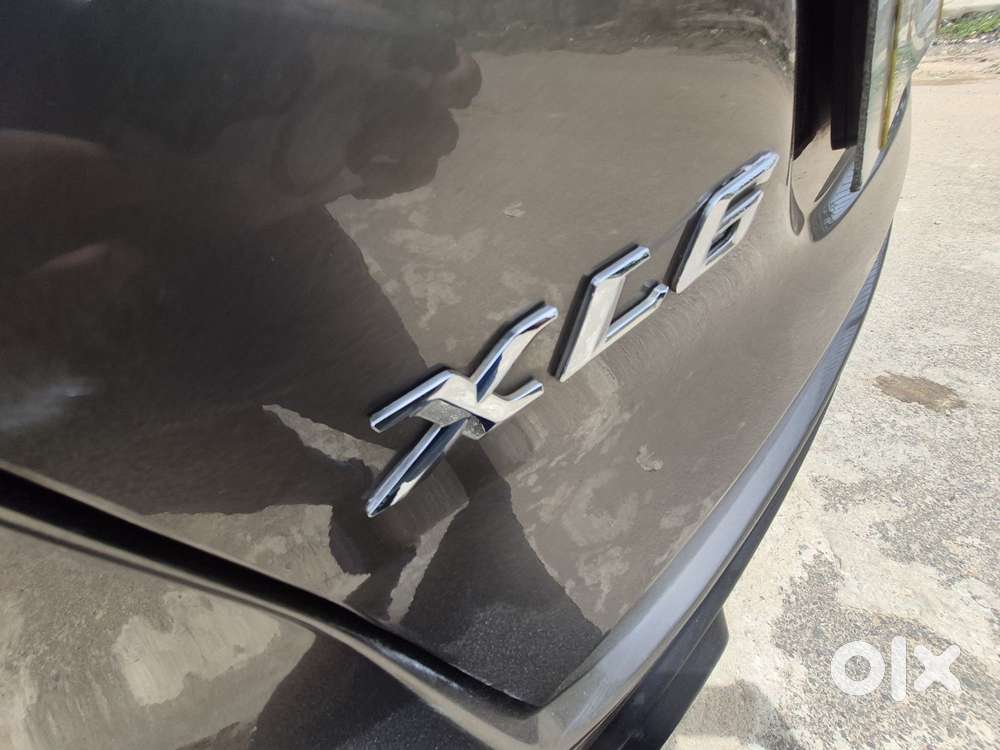 Maruti Suzuki Xl6 1.5 Zeta Mt, 2022, Petrol