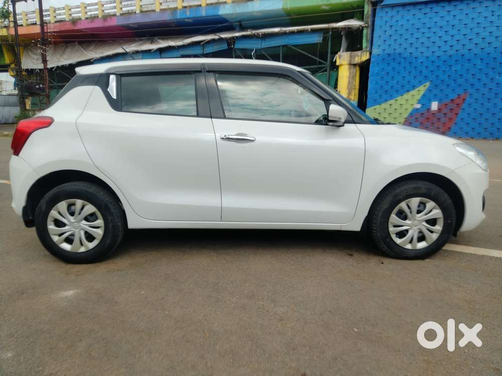 Maruti Suzuki Swift Vxi 1.2 Abs Bs-iv, 2018, Petrol
