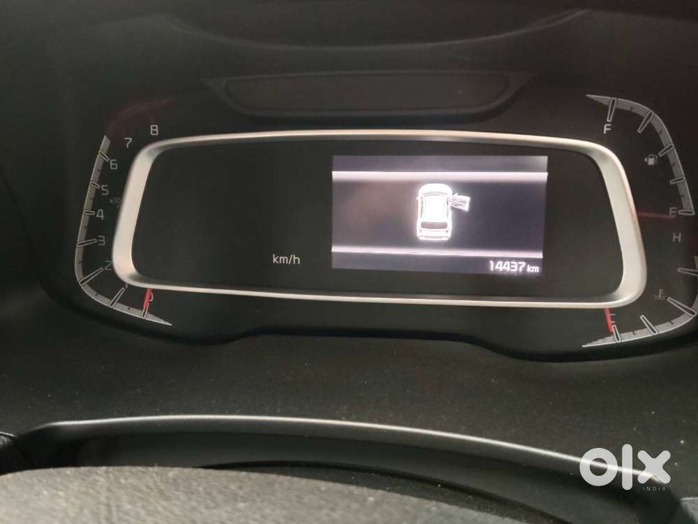 Kia Sonet 2025 Petrol Well Maintained