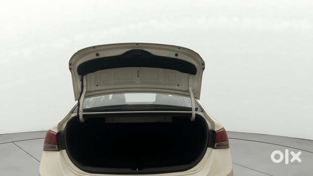 Hyundai Verna 1.6 Sx (o) Vtvt At, 2019, Petrol