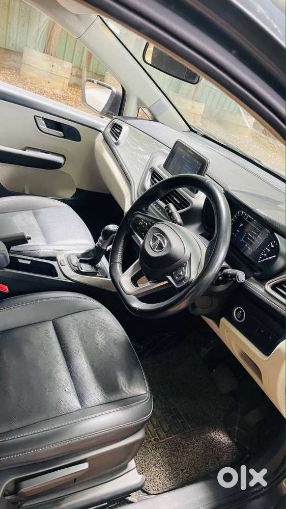 Tata Altroz, 2022, Petrol