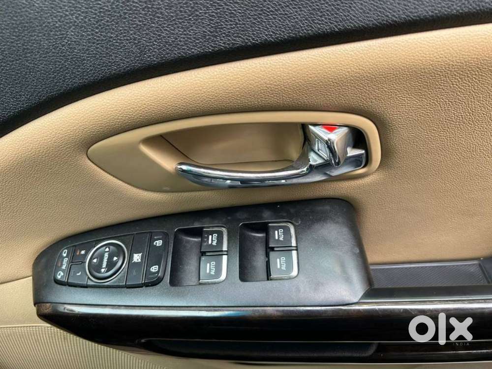 Kia Carnival Limousine, 2021, Diesel