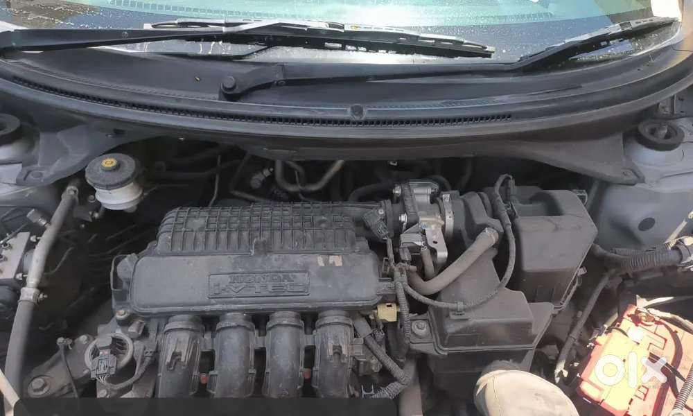 Family Car 7 Seater Good Condition With New Cng Used Only 1yrs