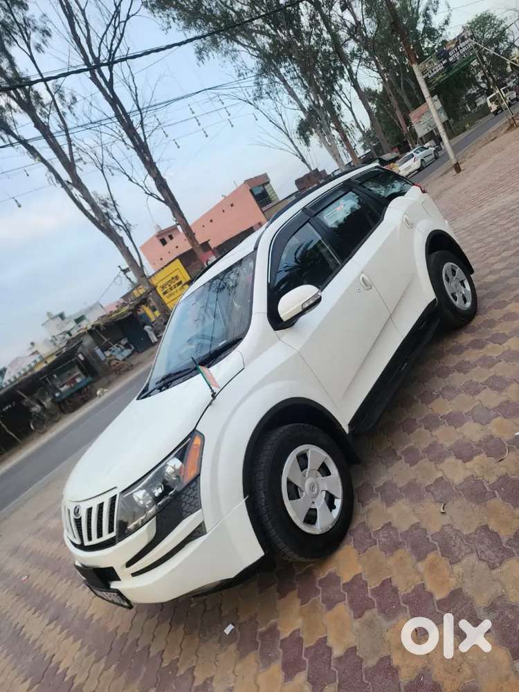 Mahindra Xuv500 2015 Diesel 72000 Km Driven
