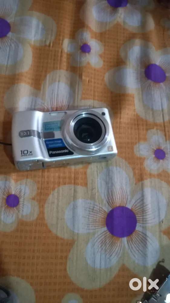 Lumix TZ1 urgent sale