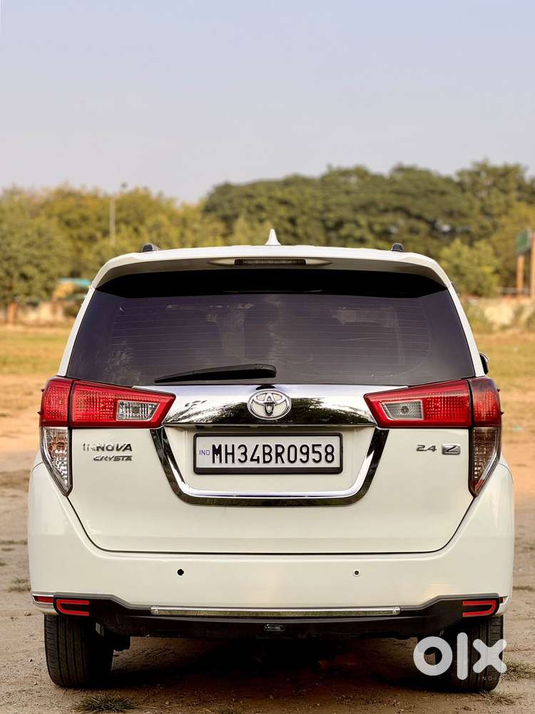 Toyota Innova Crysta