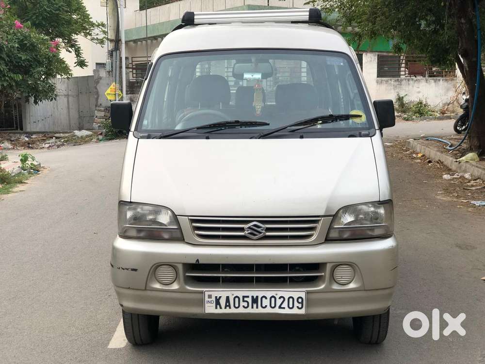 Maruti Suzuki Versa Dx2 8-seater Bsiii, 2005, Petrol