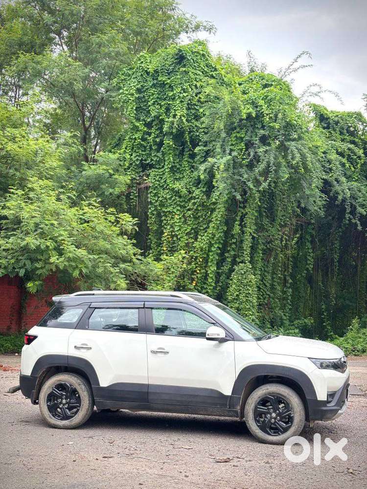 Maruti Suzuki Brezza 1.5 Zxi Plus Smart Hybrid, 2024, Petrol