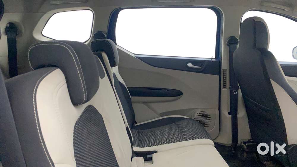 Renault Triber Rxz, 2020, Petrol