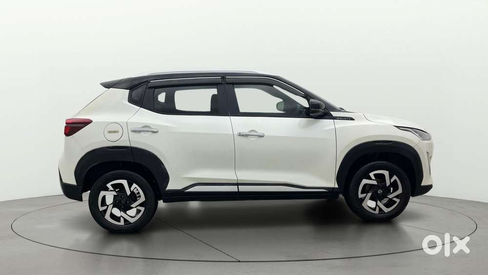 Nissan Magnite 1.0 Xv Dual Tone, 2022, Petrol
