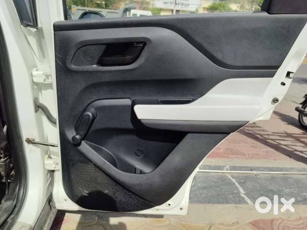 Tata Punch Pure, 2022, Petrol