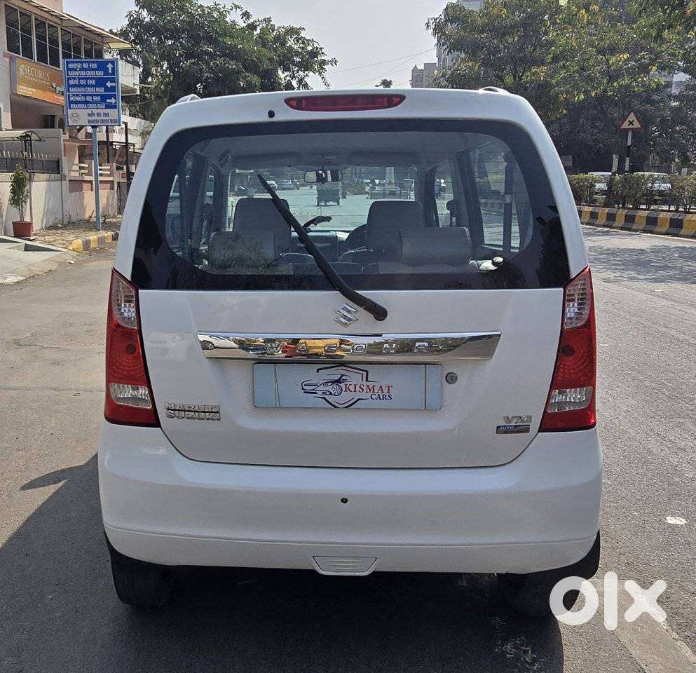 Maruti Suzuki Wagon R Vxi Amt1.2, 2017, Petrol