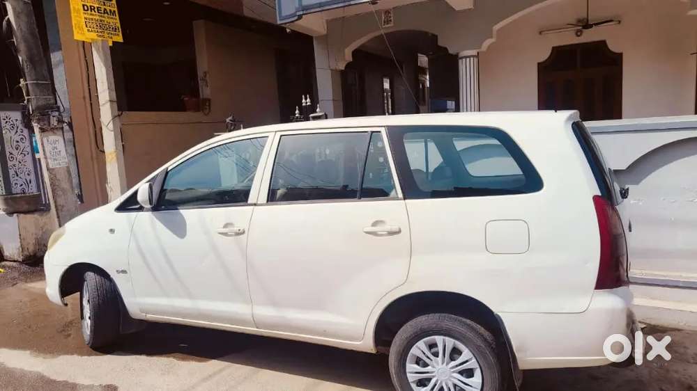 Toyata Innova