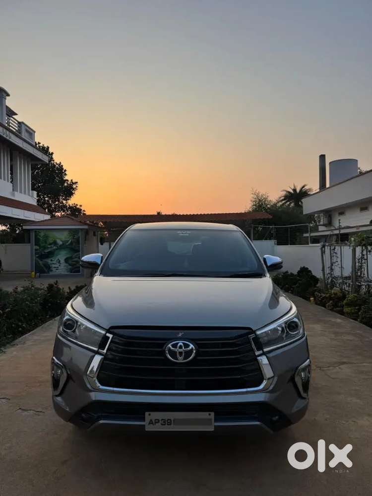 Toyota Innova Crysta 2022 Diesel Well Maintained