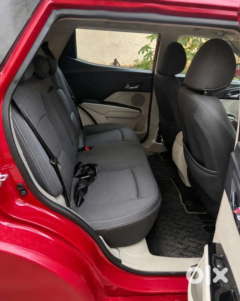 Mahindra Xuv300 W8 Diesel, 2023, Diesel