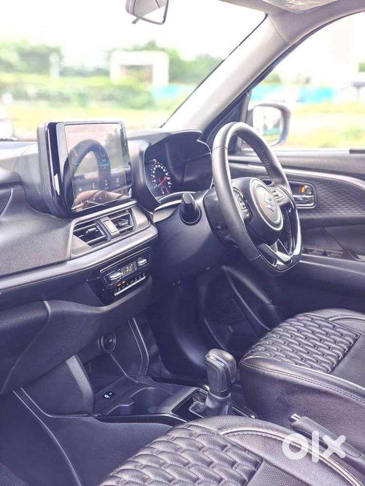 Maruti Suzuki Swift Zxi Plus Amt Dual Tone, 2025, Petrol