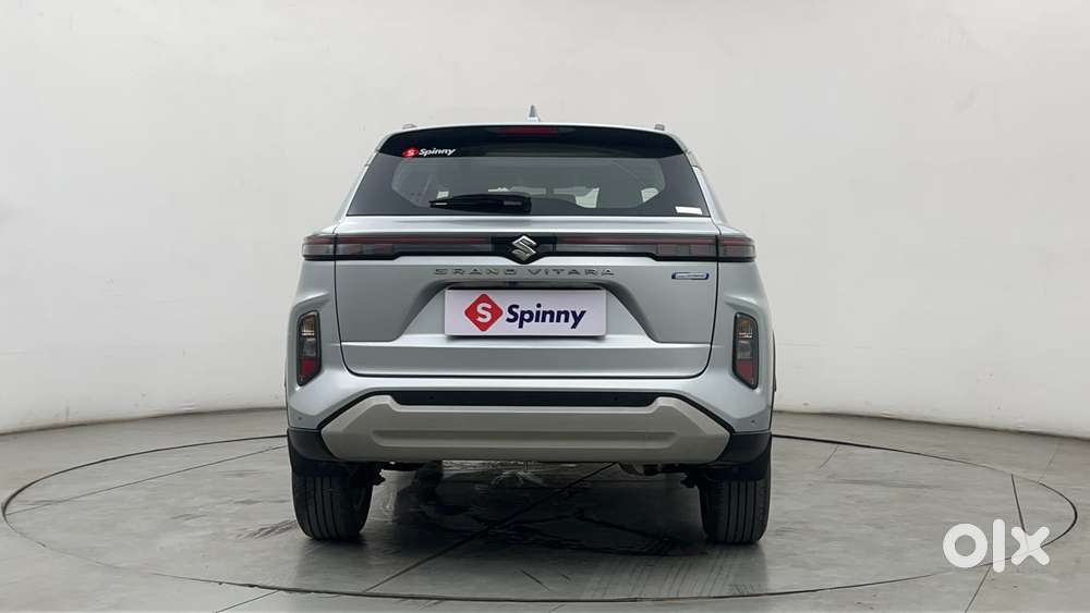 Maruti Suzuki Grand Vitara 1.5 Alpha Smart Hybrid At, 2022, Petrol