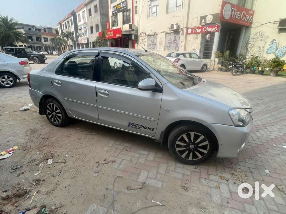 Toyota Etios 2014 Cng & Hybrids Well Maintained