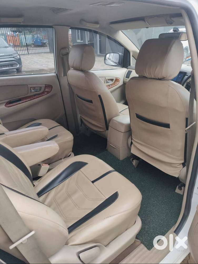Condition Like New, Well-maintained.