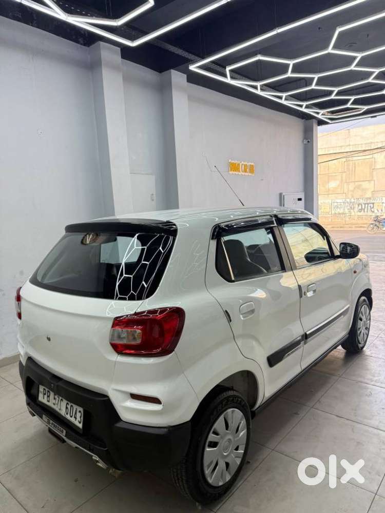 Maruti Suzuki S-presso Vxi Plus, 2022, Petrol