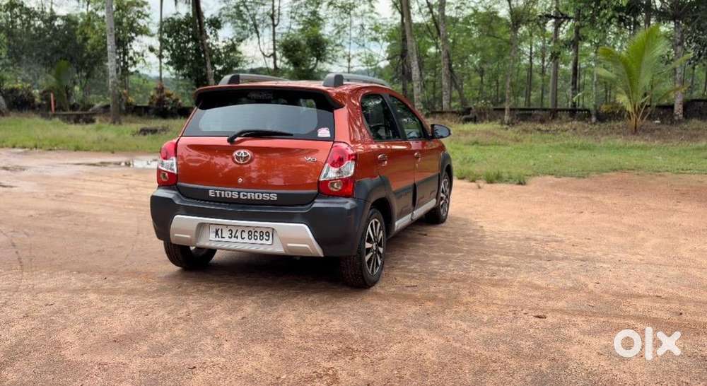 Toyota Etios Cross 2014 Diesel Well Maintained
