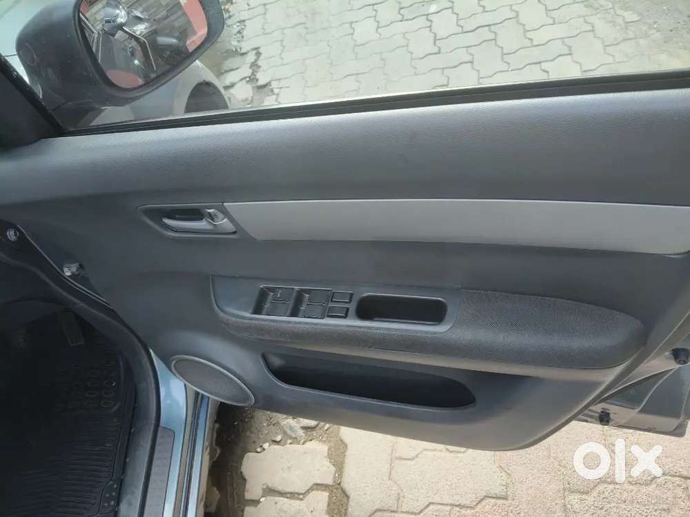 Maruti Suzuki Swift Zxi