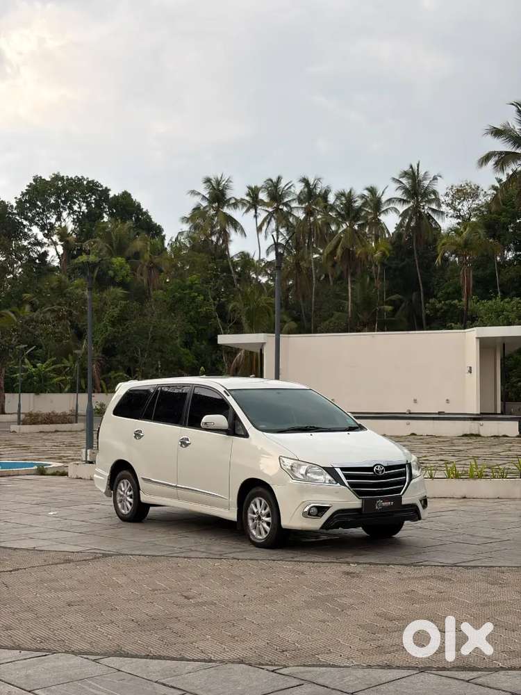 Toyota Innova Diesel 2013 Variant High Quality