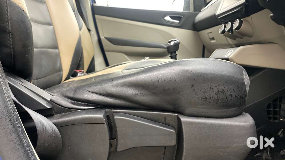 Renault Triber 1.0 Rxz Dual Tone, 2021, Petrol