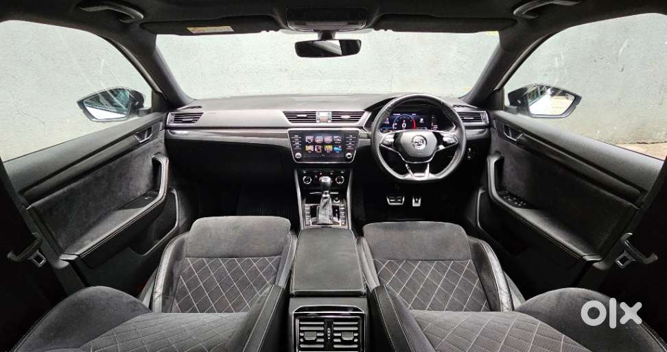Skoda Superb 2.0 Sportline Tsi At, 2022, Petrol