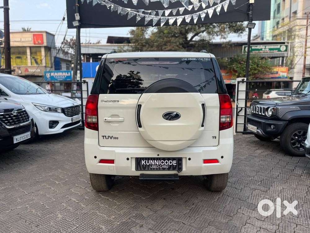 Mahindra Tuv 300 T8, 2017, Diesel