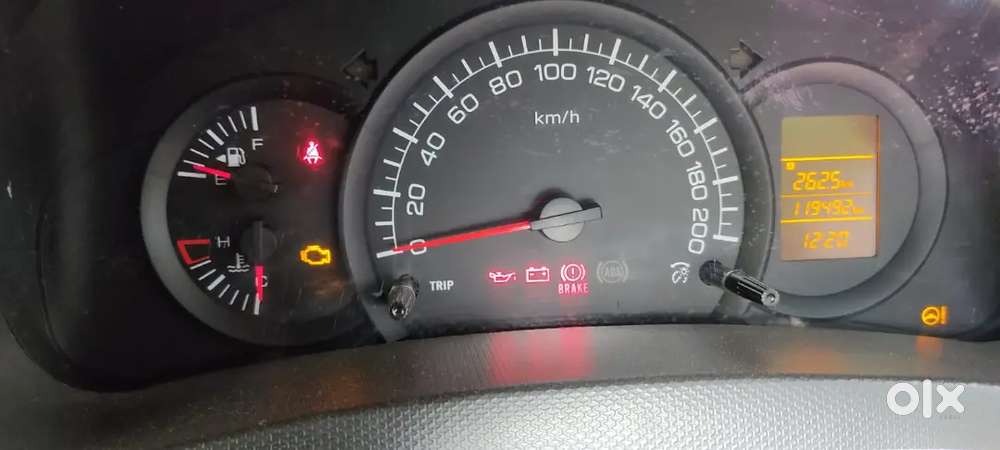 White Maruthi Suzuki