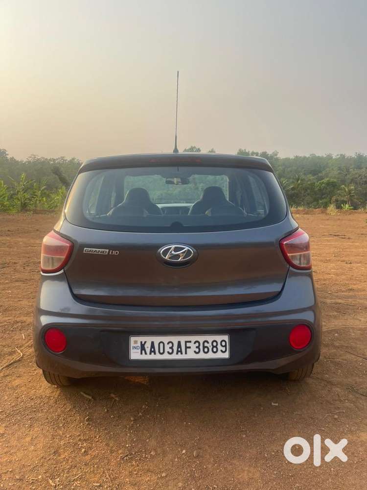 Hyundai I10 2018 Petrol 59000 Km Driven Automatic With Very Good Cond