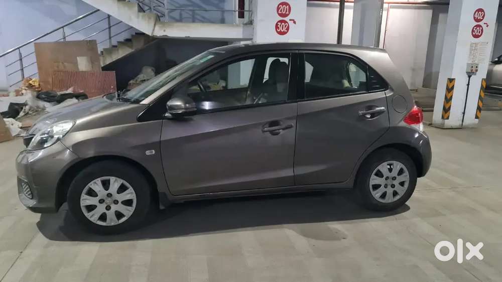 Honda Brio 1.2 Mt Superb Well-maintained Maintain Car