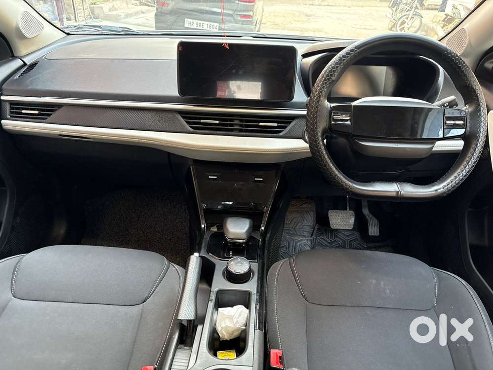 Tata Nexon Creative Plus S 1.2 Revotron Petrol 6 Amt Dt, 2024, Petro..