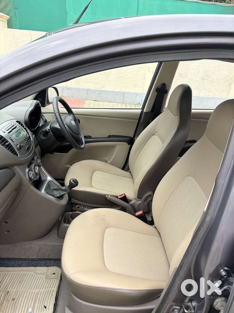 Hyundai I10 Sportz, 2015, Petrol