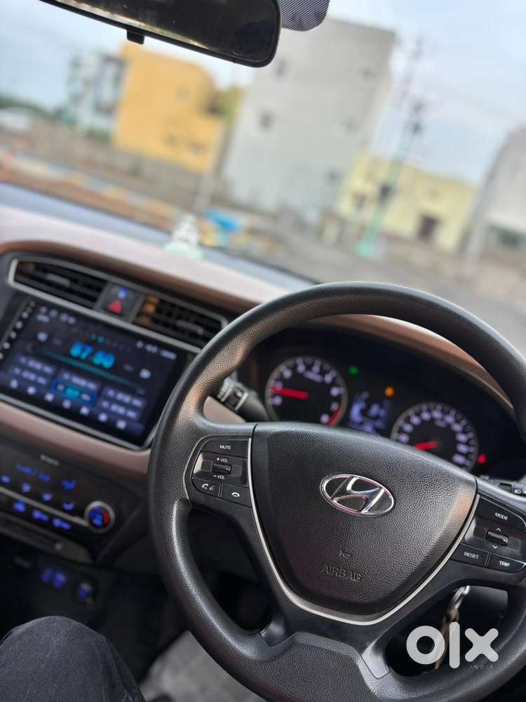 Hyundai I20 Full Company Service