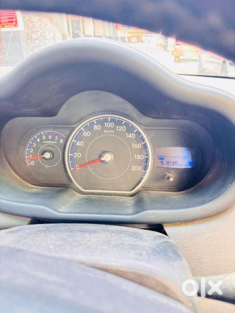 Hyundai I10 With Front Power Window.