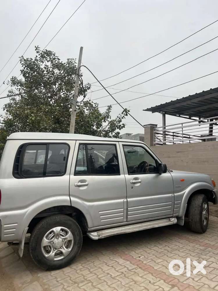 Mahindra Scorpio  With Paid Number