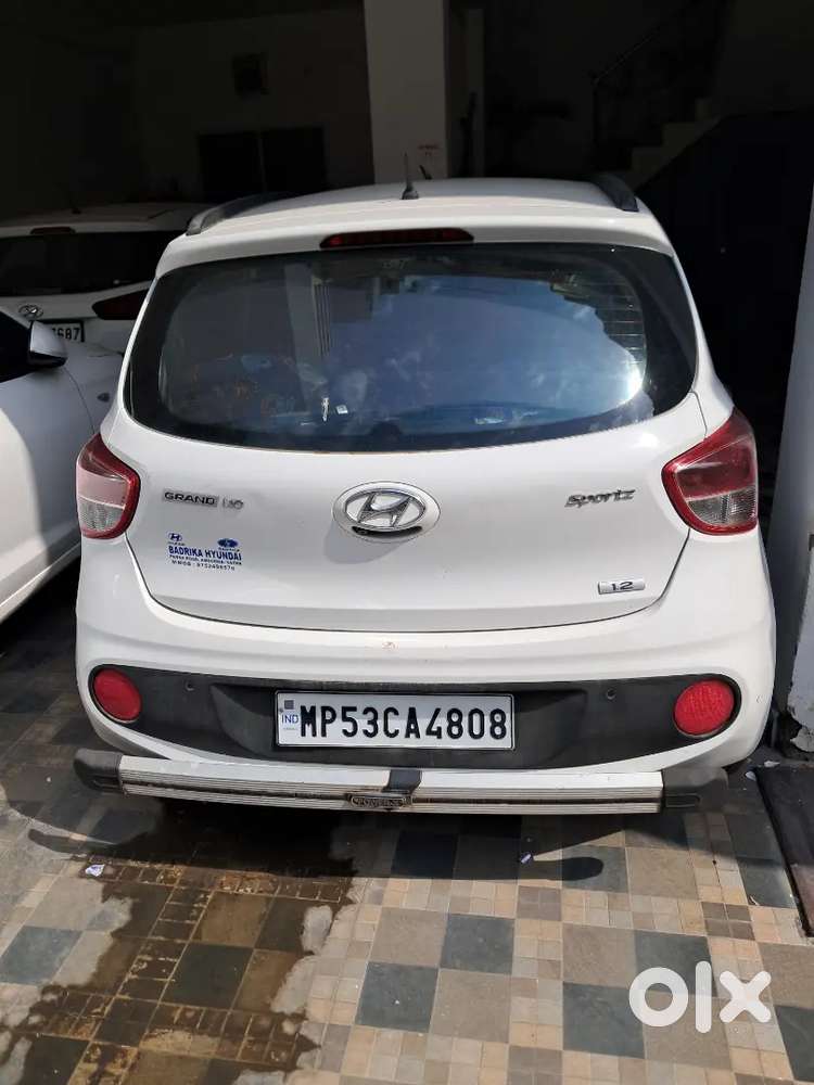 Hyundai Grand I10 2017 Petrol Well Maintained