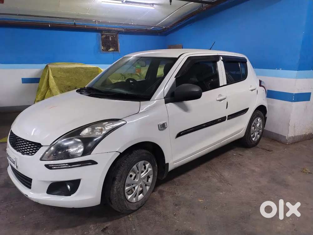 Swift Maruti Suzuki 2015 Edition Lxi Insurance New Pepper Viled 2030