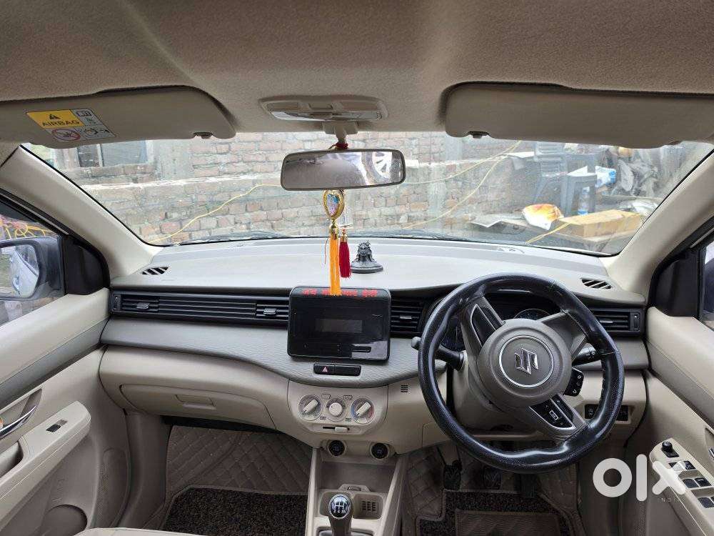 Maruti Suzuki Ertiga Vxi At Petrol, 2021, Petrol