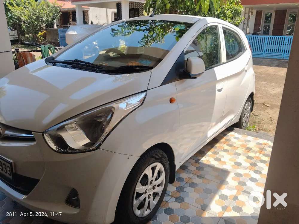 Hyundai Eon 2017 Petrol Well Maintained & Only Showroom Serviced