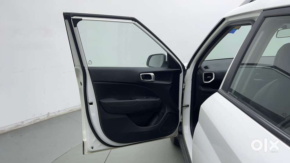 Hyundai Venue [2022-ongoing] 1.2 S, 2021, Petrol