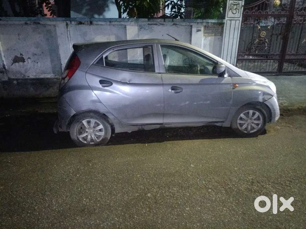 I Am Selling My Hyundai Eon Magna Plus Car